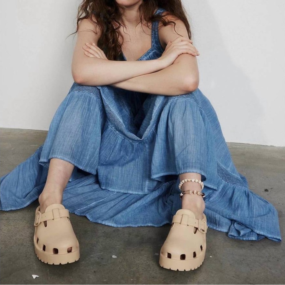 Free People Karlie Buckle Clog Sand Dune Neutral Lightweight Slide Sandals 7/38